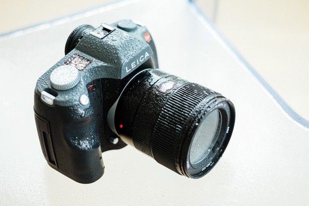netherlands_rotterdam_Leica_S_water_wet_weatherproof_jipvankuijk_Small_Retina